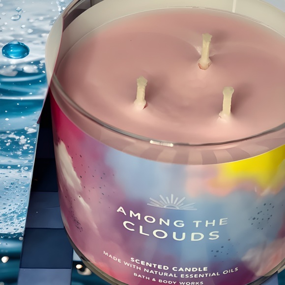 Bath & Body Works Among The Clouds Candle - Picture 2 of 3